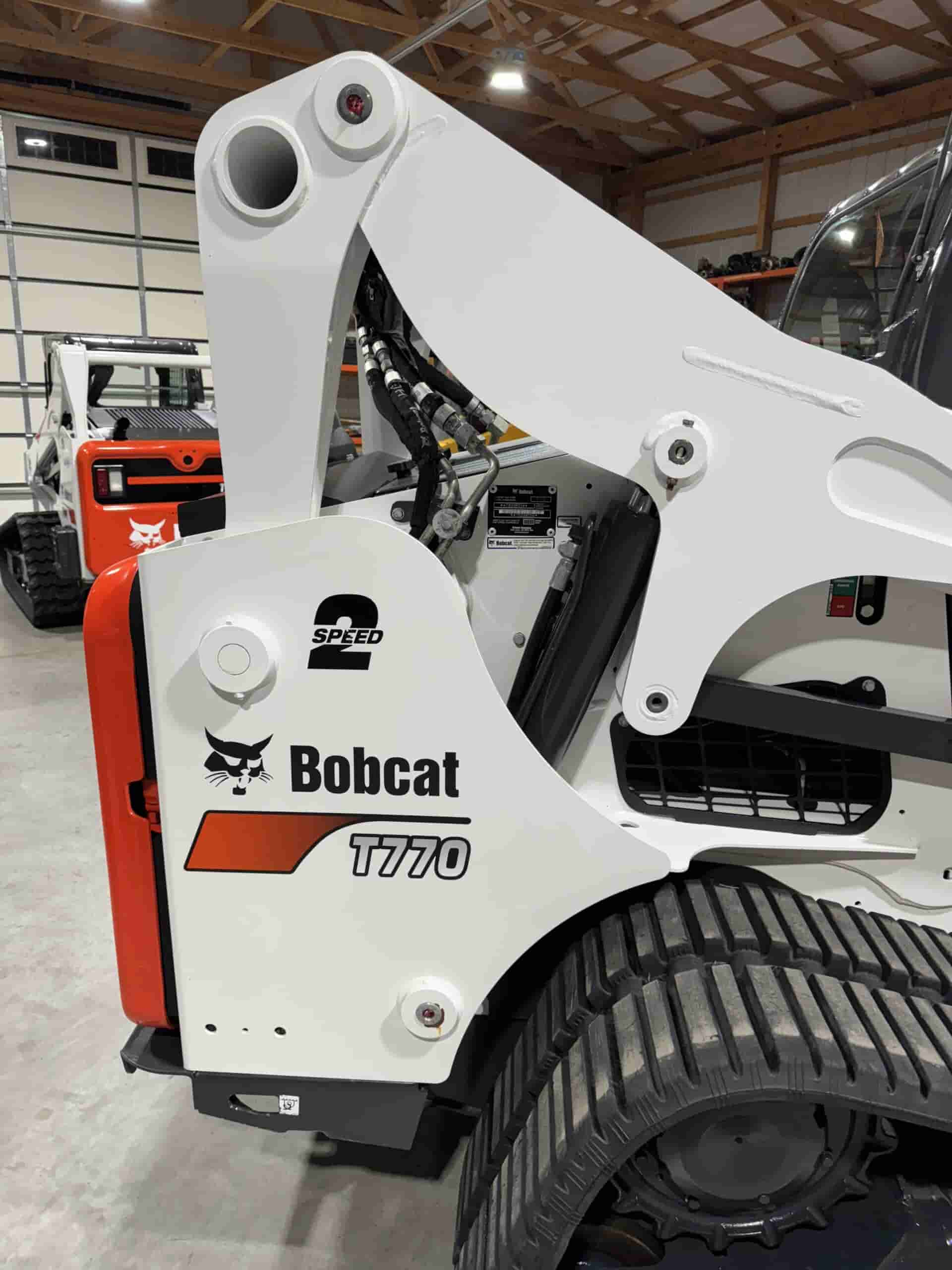 2023 BOBCAT T770
